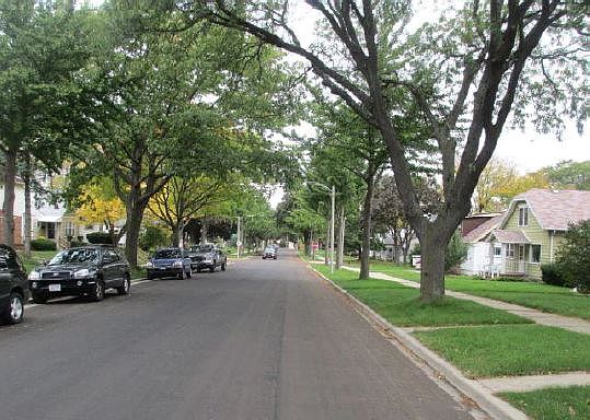 4th image of 2828 S 48th St