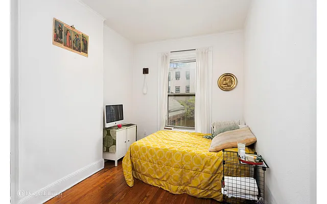 Rented by Douglas Elliman | media 15