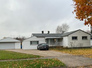 6327 Kinmore St, Dearborn Heights, MI 48127