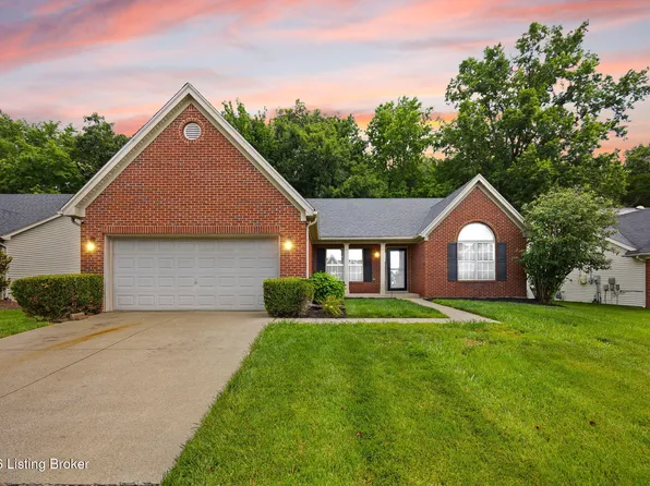 9017 Black Powder Ln, Louisville, KY 40228