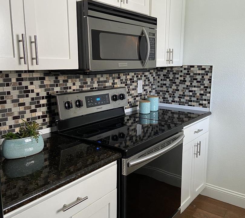 1st image of 27525 Tyrrell Ave #A