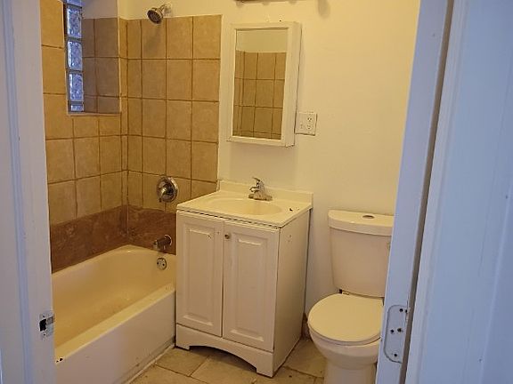 3rd image of 1258 S Independence Blvd APT 3S