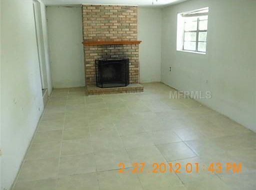 3rd image of 370 W Connecticut Ave