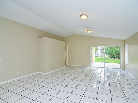 3rd image of 1662 Salerno Cir