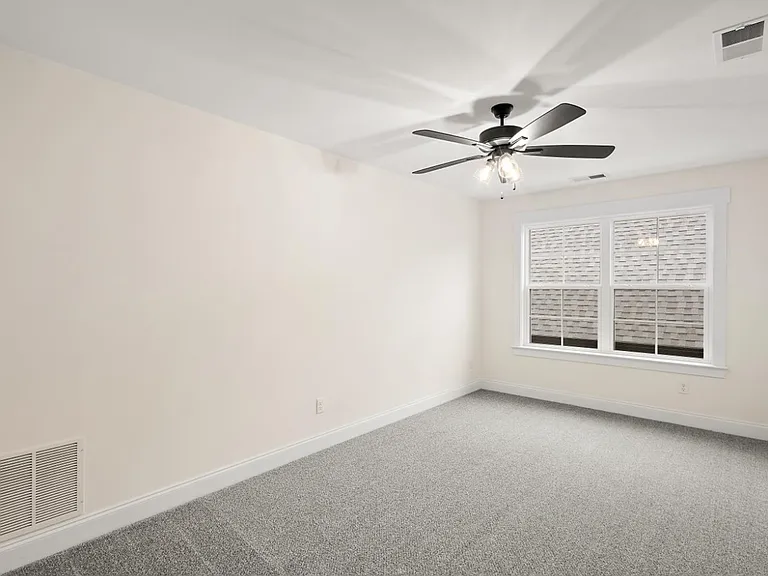 6520 Benjamin Cv — Photo 12