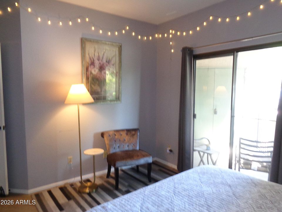 1st image of 1352 E HIGHLAND Avenue #102
