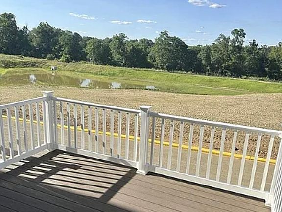 3rd image of 149 Swan Field Ave