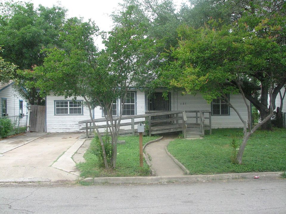 1st image of 151 Bayville Dr