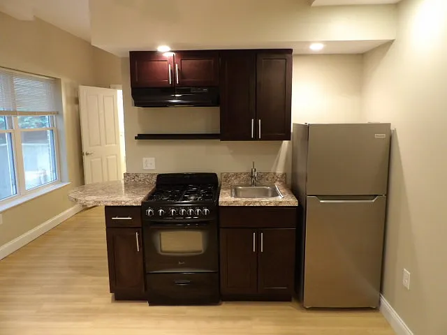 1685 Hertel Ave — Photo 2