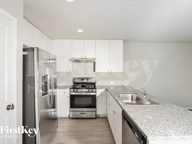 10766 Prusiner Dr — Photo 5