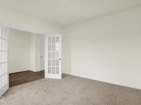 4th image of 2750 Glade Ave