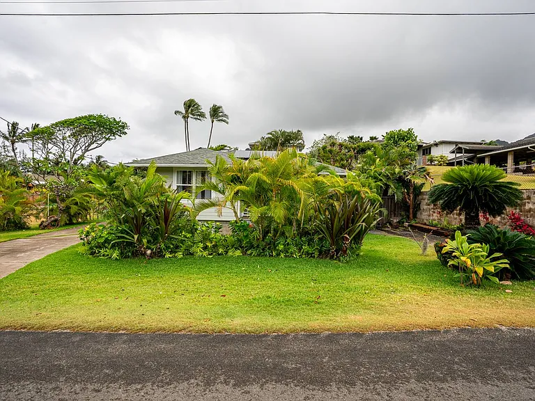 41-020 Ehukai St — Photo 25