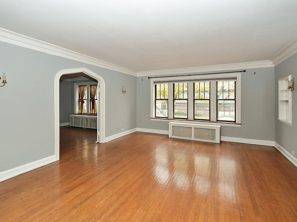 1st image of 5201 S University Ave #1