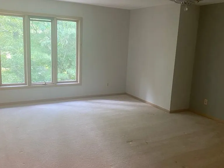 5763 Som Center Rd — Photo 6