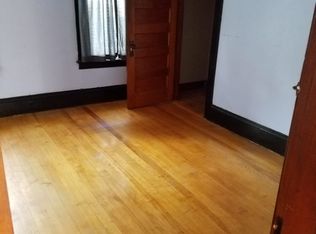 8 Abbott St APT 3, Worcester, MA 01602