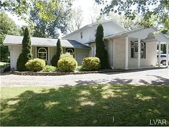 734 S Dogwood Rd photo 1