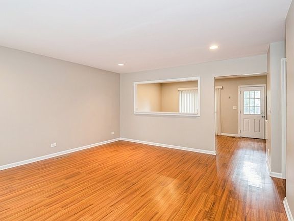 4th image of 9 N Fairlawn Ave