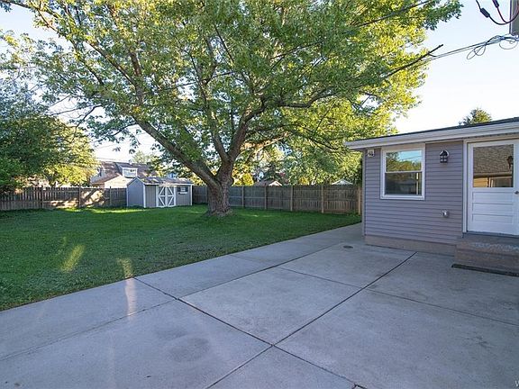 3rd image of 49 Guenther Ave