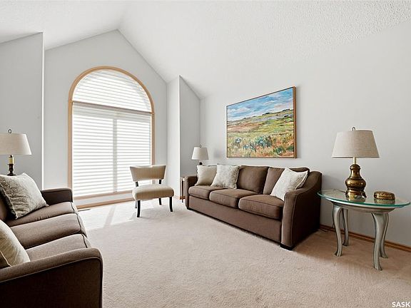 5th image of 4221 Wascana RIDGE