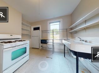 566 Green St #3, Cambridge, MA 02139