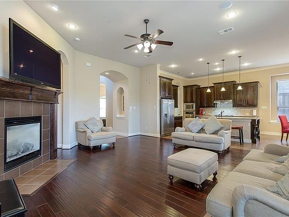 4th image of 207 San Bernard Dr
