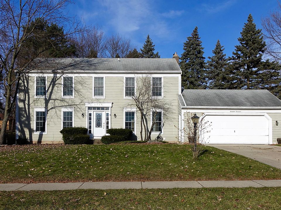 1st image of 1717 Lockmere Dr SE