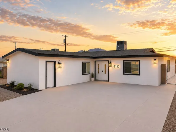 3182 Palmdale St, Sunrise Manor, NV 89121