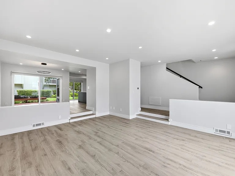 143 Ortega Ave — Photo 15