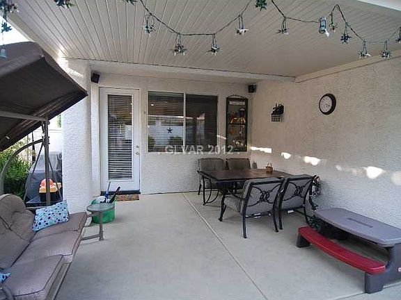 5th image of 641 Baldurn Ave