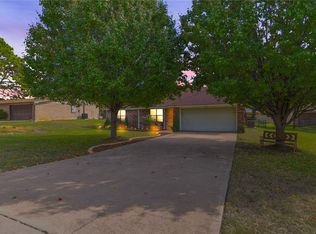 3707 Mission Ct, Granbury, TX 76049