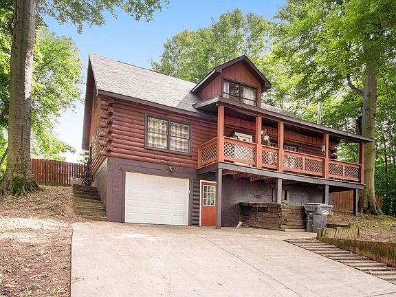 2nd image of 6224 Beachwood Ct