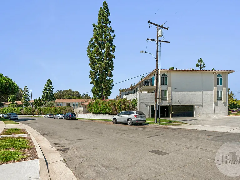 Belvedere Terrace — Photo 5