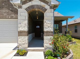 500 Quarton Dr, Hutto, TX 78634
