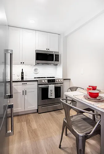Circle Arms Apartments Photo 1