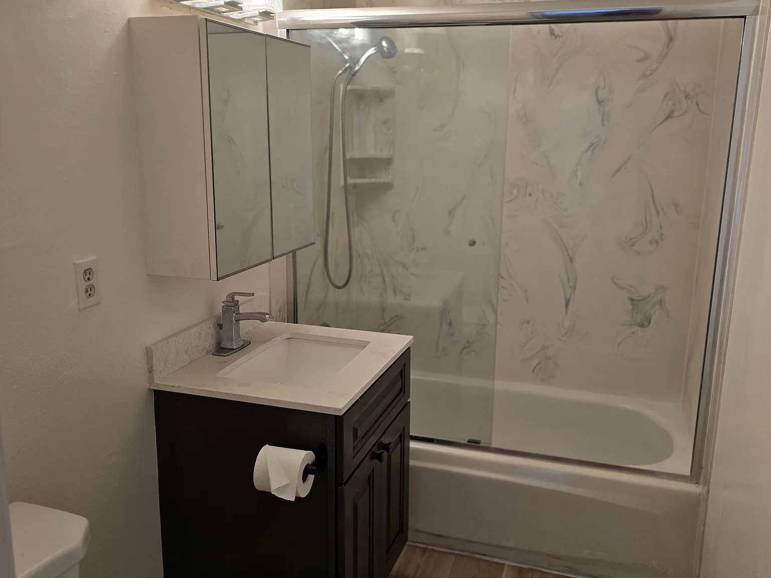 2 bed, 900 sqft, $2,695 — Photo 4