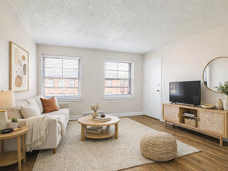 Brickline Apartments — Photo 1