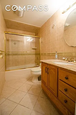 Rented by Compass | media 19