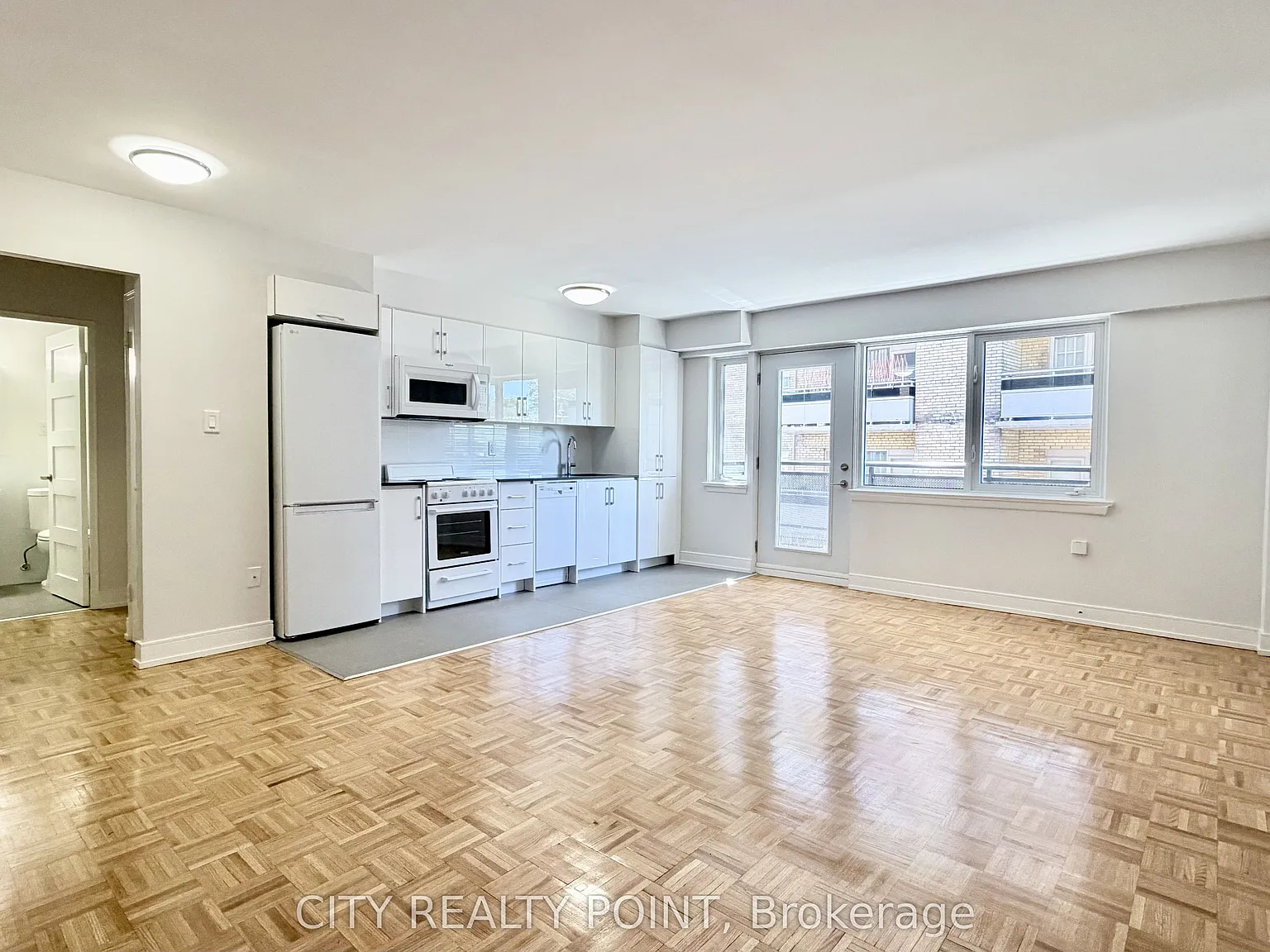1 bed, $2,395 — Photo 2