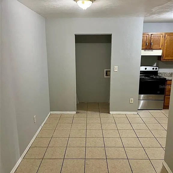 2321 SW 31st Pl #1 — Photo 9