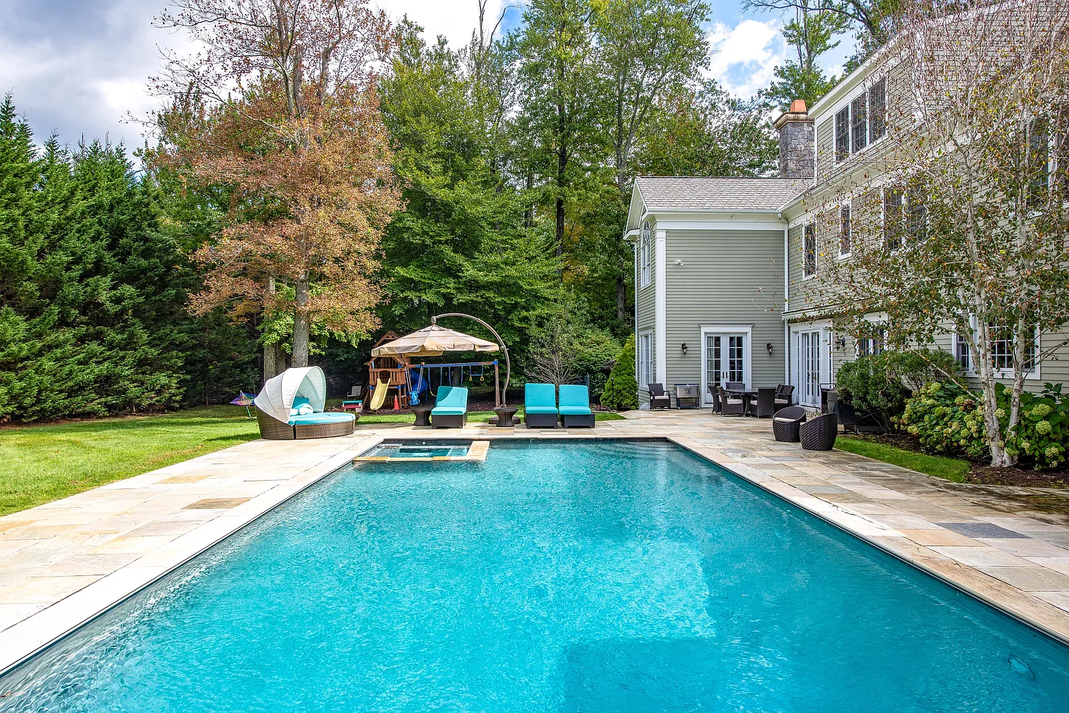 6 Cedar Ln photo 1