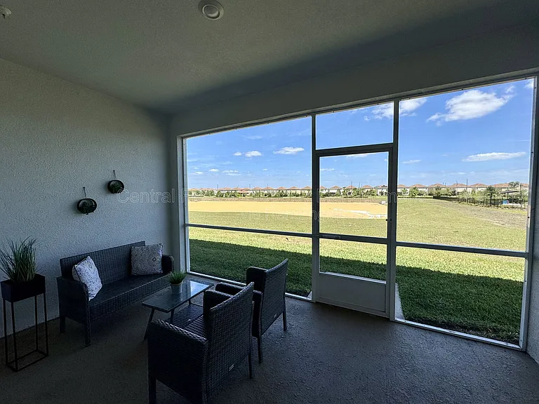 1031 Splash Shot Pl — Photo 11