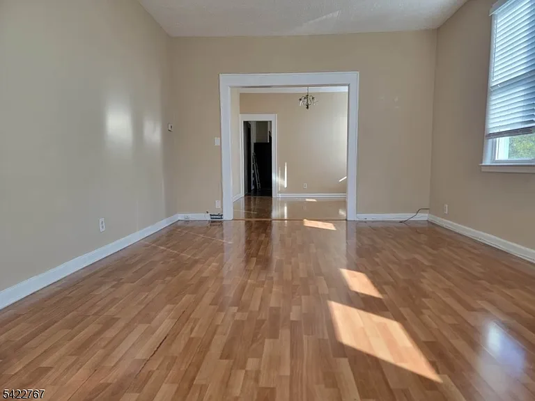 138 Union Ave — Photo 9