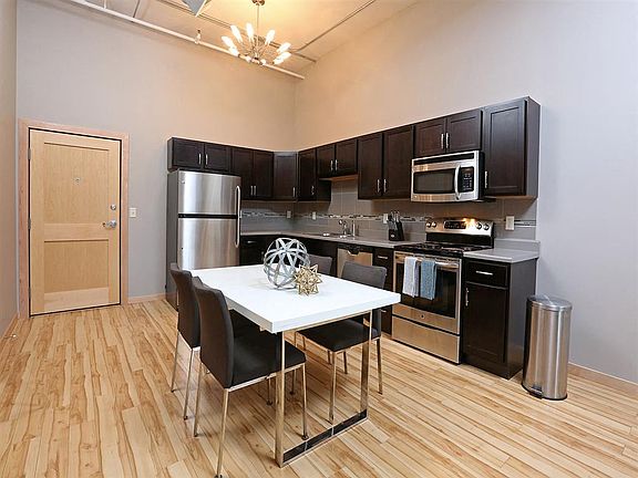 5th image of 522 N Main Ave #308