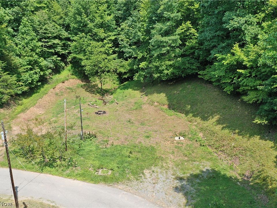 1st image of 998 Sugarcamp Rd