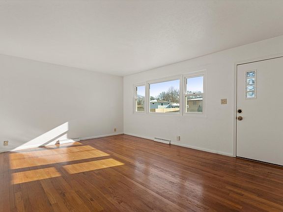 2nd image of 19151 Dresden Dr