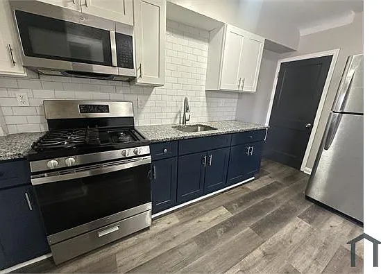 6949 Belclare Rd — Photo 2