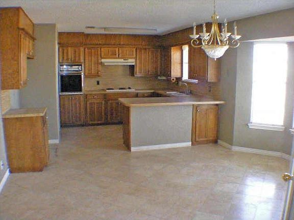 4th image of 5720 Newman Dr