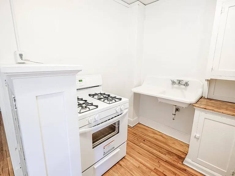 Setona Apartments — Photo 15