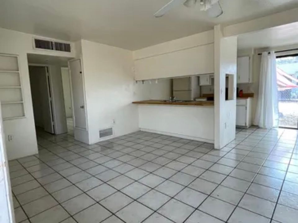 1st image of 940 N Palo Verde Blvd #11
