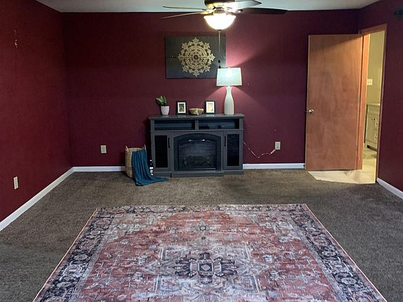 3rd image of 3609 Old Warren Rd